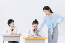 具備通話功能的電子學生證可滿足校園管理及家?；ヂ撔枨? />
</a>
<div>
  <h3>
    <a href=