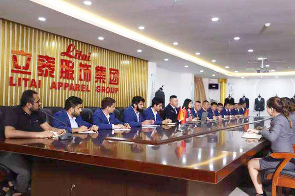 強強聯合·共謀遠景，重慶立泰服飾集團加入欽家智能校服安全平臺