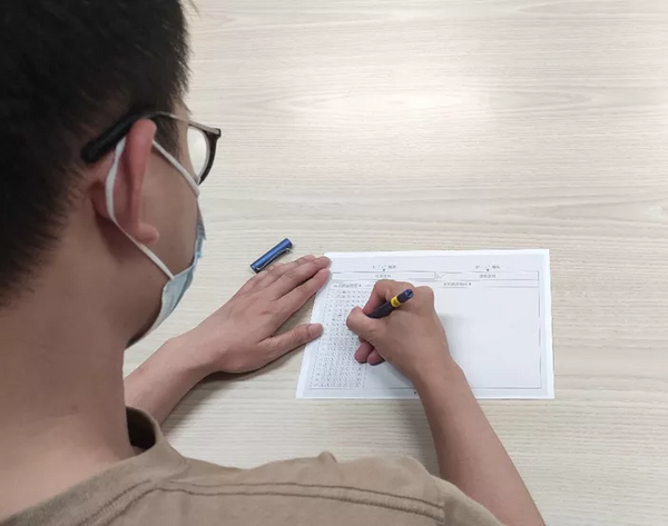 筆的時代，書寫過程與推理