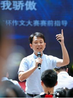 青年時報牛通社與小碼王啟動戰略合作強強聯手拓展小學生思維
