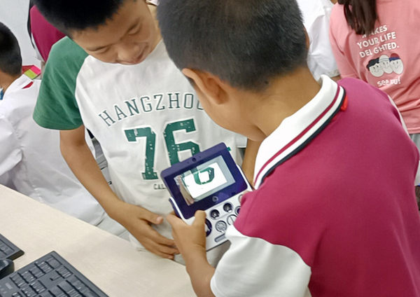 開學第一課，威盛創造栗將人工智能帶進鄭州航空港區