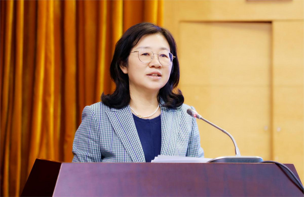 河南省教育廳召開全廳干部大會