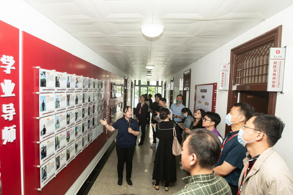 河南省高?！耙徽臼健睂W生社區綜合管理模式建設工作推進會召開