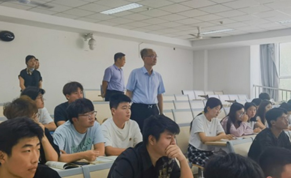 華北理工大學組織新學期首日教學運行情況檢查