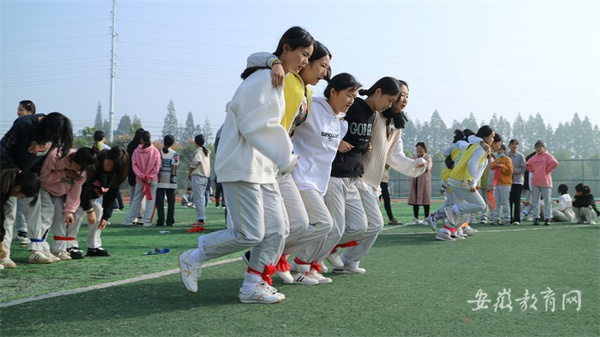 亳州幼儿师范学校800名师生参与运动比赛 畅享体育乐趣