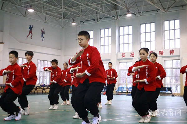 强体魄传承文化 安徽肥东举办首届中小学武术套路（操）比赛