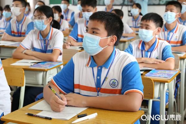 培養孩子學習自驅力！這所中學巧用智慧紙筆打造“提質”課堂