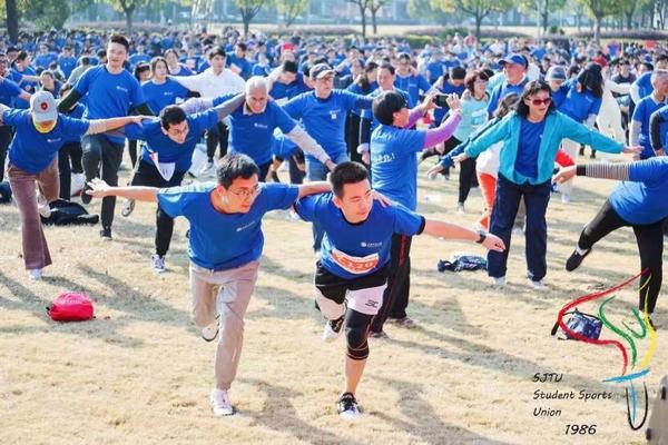 2021年上海交通大学“一二九”冬季长跑活动举行