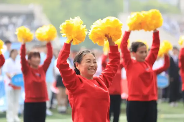 重慶師范大學舉辦第五十七屆春季田徑運動會