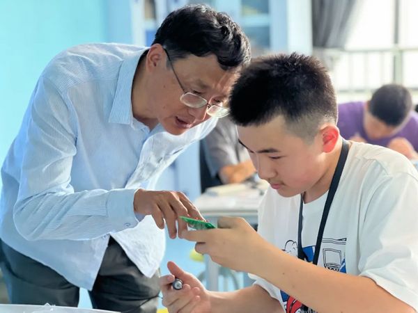 感受科創魅力　點燃科創激情——海門區“未來科創英才孵化共同體”第二次開放日活動