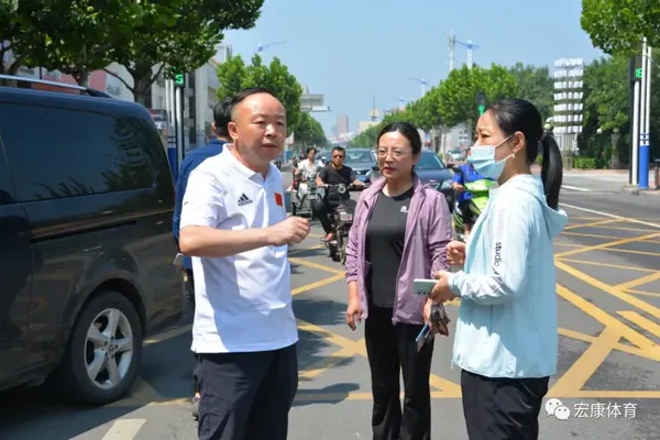 河南水災泄洪最后一站到海興——宏康體育捐千套救生衣顯真情